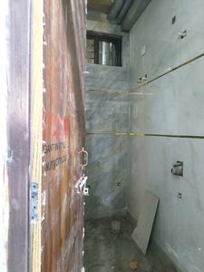 Common Bathroom Image of 900 Sq.ft 3 BHK Builder Floor for sale in Govindpuram Ghaziabad for Rs. 3850001