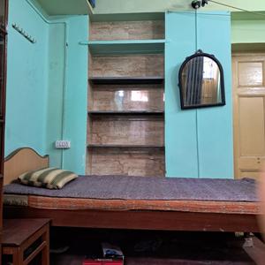 Bedroom Image of Tolly Metro Ladies PG  in Tollygunge, Kolkata