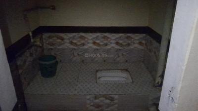 Bathroom Image of 160 Sq.ft 1 BHK Independent House for rent in Mughalsarai Varanasi for Rs. 5000