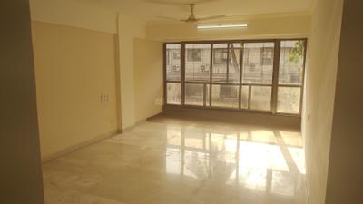 Living Room Image of 1200 Sq.ft 2 BHK Apartment / Flat for rent in Pearl Regency, Andheri West Mumbai for Rs. 85000
