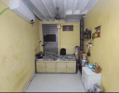 Image of 180 Sq.ft 1 RK Independent House for rent in Lower Parel, Mumbai for Rs. 16000