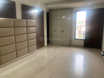 Bedroom Image of 2100 Sq.ft 3 BHK Builder Floor for rent in Sukhdev Vihar New Delhi for Rs. 175000