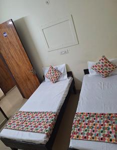 Bedroom Image of HOUSITIZE PG  in Sector 73, Noida
