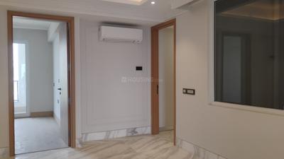 Living Room Image of 3200 Sq.ft 4.5 BHK Builder Floor for sale in DLF The Grove, DLF Phase 5 Gurgaon for Rs. 87000000