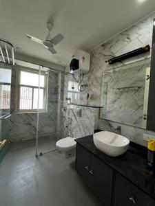 Bathroom Image of 3565 Sq.ft 3 BHK Builder Floor for rent in Sector 43 Noida for Rs. 85000