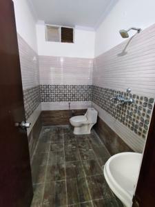 Bathroom Image of 1115 Sq.ft 2 BHK Apartment / Flat for sale in Jagatpura Jaipur for Rs. 3477000