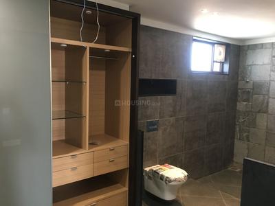 Bathroom Image of 6500 Sq.ft 5 BHK Villa for sale in New Alkapuri Vadodara for Rs. 72500000