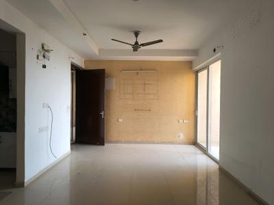 Living Room Image of 1090 Sq.ft 3 BHK Apartment / Flat for sale in Prateek Grand City by Prateek Realtors India Pvt. Ltd., Siddharth Vihar Ghaziabad for Rs. 13000000