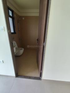 Bathroom Image of 2650 Sq.ft 4 BHK Apartment / Flat for sale in Skyi Songbirds , Bhugaon Pune for Rs. 22000000