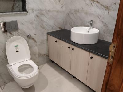 Image of 1350 Sq.ft 3 BHK Apartment / Flat for sale in Vasant Kunj, New Delhi for Rs. 13800000