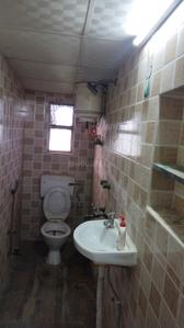 Bathroom Image of 450 Sq.ft 1 RK Apartment / Flat for rent in Sector 11 Dwarka New Delhi for Rs. 12000