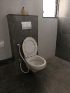 Common Bathroom Image of 1000 Sq.ft 2 BHK Apartment / Flat for rent in Joyville Celestia, Shewalewadi Pune for Rs. 24000