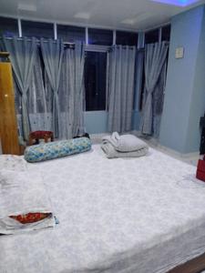 Bedroom Image of 3050 Sq.ft 6 BHK Apartment / Flat for rent in Pathar Quarry Guwahati for Rs. 50000
