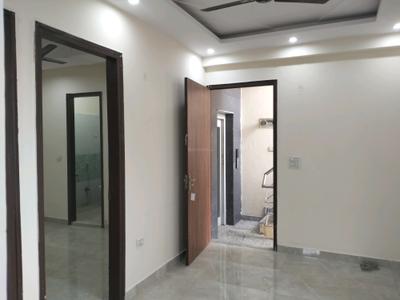 Living Room Image of 600 Sq.ft 2 BHK Builder Floor for sale in Mayur Vihar Phase 1 New Delhi for Rs. 4500000