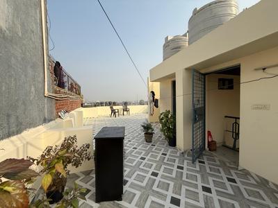 Image of 1080 Sq.ft 3 BHK Builder Floor for sale in Govindpuri Extension, New Delhi for Rs. 7900000