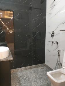 Common Bathroom Image of 950 Sq.ft 3 BHK Builder Floor for sale in Shalimar Bagh New Delhi for Rs. 16200000