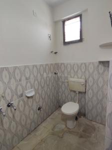 Bathroom Image of 1268 Sq.ft 3 BHK Apartment / Flat for sale in Benz Circle Vijayawada for Rs. 7200000