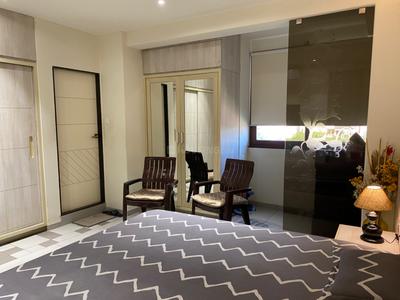 Bedroom Image of 2300 Sq.ft 3 BHK Apartment / Flat for sale in Karelibagh Vadodara for Rs. 12800000