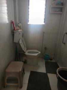 Common Bathroom Image of 1600 Sq.ft 3 BHK Apartment / Flat for rent in Ravi Park, Wanwadi Pune for Rs. 50000