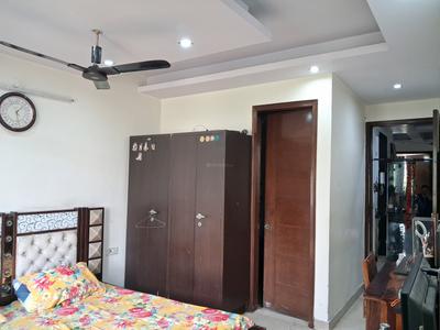 Bedroom Image of 1500 Sq.ft 3 BHK Builder Floor for sale in Kirti Nagar New Delhi for Rs. 20000000