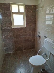 Bathroom Image of 1080 Sq.ft 3 BHK Apartment / Flat for rent in Excella Kutumb, Sultanpur Road Lucknow for Rs. 16000