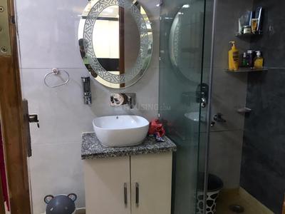Bathroom Image of 950 Sq.ft 3 BHK Builder Floor for sale in Shalimar Bagh New Delhi for Rs. 18500000