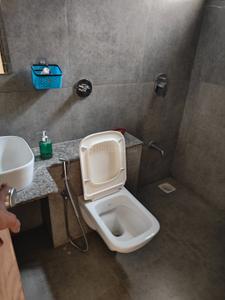 Image of 900 Sq.ft 2 BHK Apartment / Flat for rent in Shashvat Eternia, Tragad, Ahmedabad for Rs. 22000