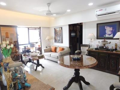 Hall Image of 770 Sq.ft 2 BHK Apartment / Flat for sale in H K Pujara Builders HK Pujara Chitralekha Herritage, Andheri West Mumbai for Rs. 31000000