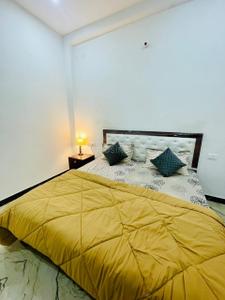 Bedroom Image of 1555 Sq.ft 3 BHK Apartment / Flat for rent in Sudha Residency, Lanka Varanasi for Rs. 46000