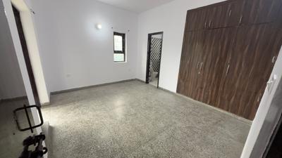 Bedroom Image of 1800 Sq.ft 3 BHK Apartment / Flat for rent in Sector 10A Gurgaon for Rs. 37000