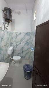 Bathroom Image of 151 Sq.ft 1 BHK Builder Floor for rent in Patel Nagar New Delhi for Rs. 8499