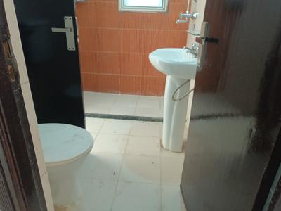 Image of 1230 Sq.ft 2 BHK Apartment / Flat for sale in Mahagun Mascot, Crossings Republik, Ghaziabad for Rs. 8600000