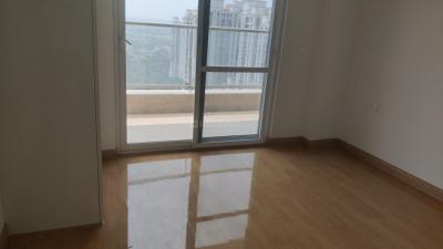 Bedroom Image of 2400 Sq.ft 3.5 BHK Apartment / Flat for sale in DLF One Midtown, Karampura New Delhi for Rs. 55000000