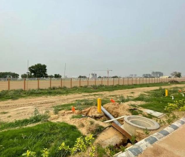 Orris Anandam Ora Main Image 1