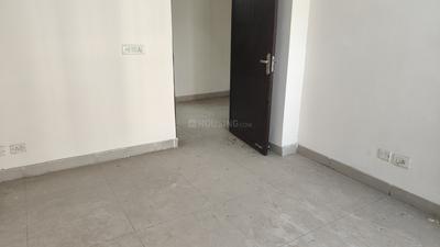 Image of 1600 Sq.ft 3 BHK Apartment / Flat for sale in Panchsheel Wellington, Crossings Republik, Ghaziabad for Rs. 13000000