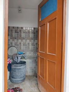 Common Bathroom Nine Image of 3200 Sq.ft 8 BHK Independent House for sale in Patel Nagar Ghaziabad for Rs. 35400000