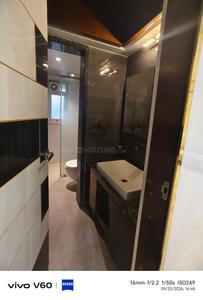 Bathroom Image of 2200 Sq.ft 3 BHK Apartment / Flat for sale in Kundan Emirus, Baner Pune for Rs. 42000000