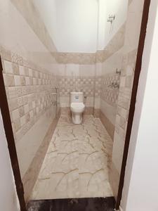 Bathroom Image of 900 Sq.ft 4 BHK Independent House for sale in Bamrauli Allahabad for Rs. 5500000