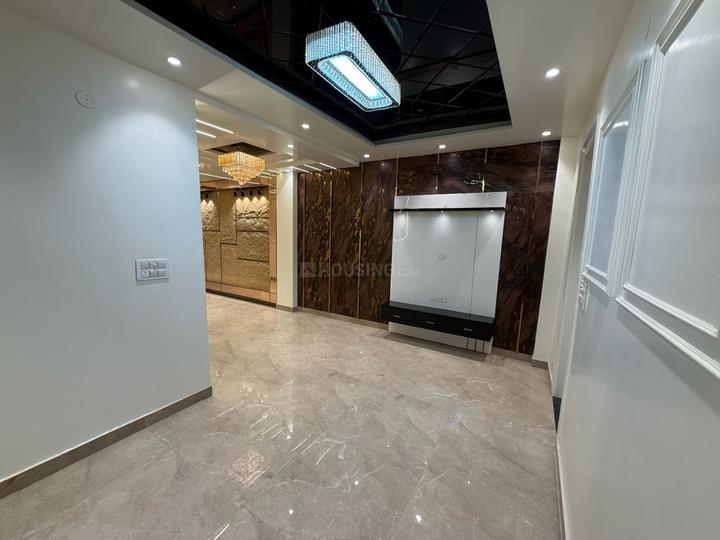 Block 17, Tilak Nagar Main Image 1