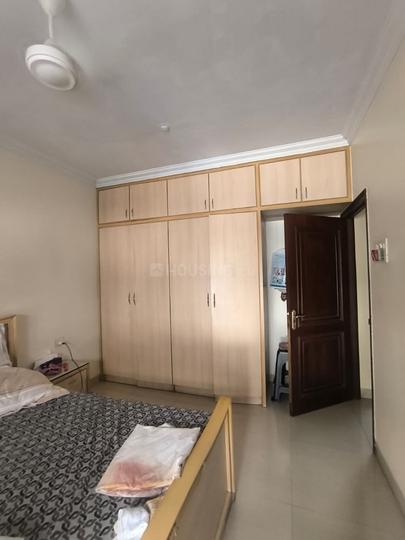 Khar West Bedroom 1