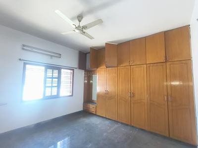 Bedroom Image of 2400 Sq.ft 2 BHK Builder Floor for rent in Jayanagar Bengaluru for Rs. 65000