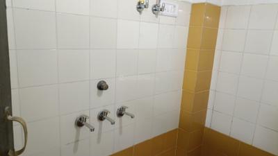 Image of 950 Sq.ft 3 BHK Builder Floor for sale in Laxmi Nagar, New Delhi for Rs. 7000000