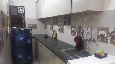 Kitchen Image of 1010 Sq.ft 3 BHK Builder Floor for rent in Sector 16 Rohini New Delhi for Rs. 32000