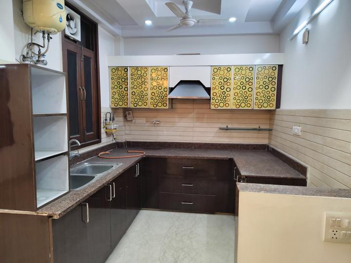 Janakpuri Main Image 1