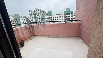 Balcony Image of 600 Sq.ft 1 BHK Apartment / Flat for rent in Magarpatta Heliconia, Hadapsar Pune for Rs. 32000