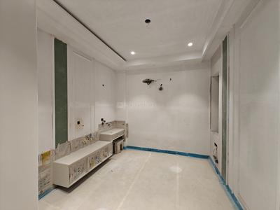 Bedroom Image of 2448 Sq.ft 4 BHK Builder Floor for sale in Model Town New Delhi for Rs. 50000000