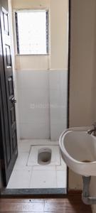 Bathroom Image of 900 Sq.ft 3 BHK Apartment / Flat for rent in Jule Solapur for Rs. 16000