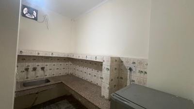 Kitchen Image of 630 Sq.ft 1 BHK Independent House for rent in DLF Phase 3 Gurgaon for Rs. 23000