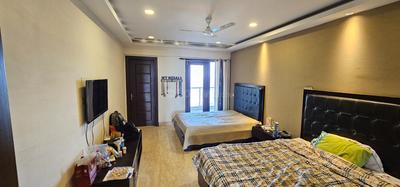 Bedroom Image of 7100 Sq.ft 4.5 BHK Apartment / Flat for sale in Ambience Caitriona, DLF Phase 3 Gurgaon for Rs. 190000000