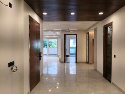 Dining Area Image of 2500 Sq.ft 4 BHK Builder Floor for sale in Paramount Luxury Golf Course Extension, Sector 57 Gurgaon for Rs. 32500000